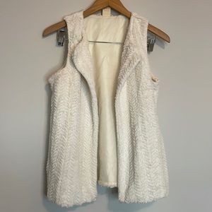Faded Glory Boho White Faux Fur Vest Sz XL (14/16)